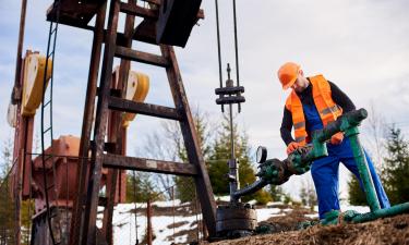 Russia's Iran War Triumph: Putin Ready to Supply Europe, US Considers Easing Oil Sanctions