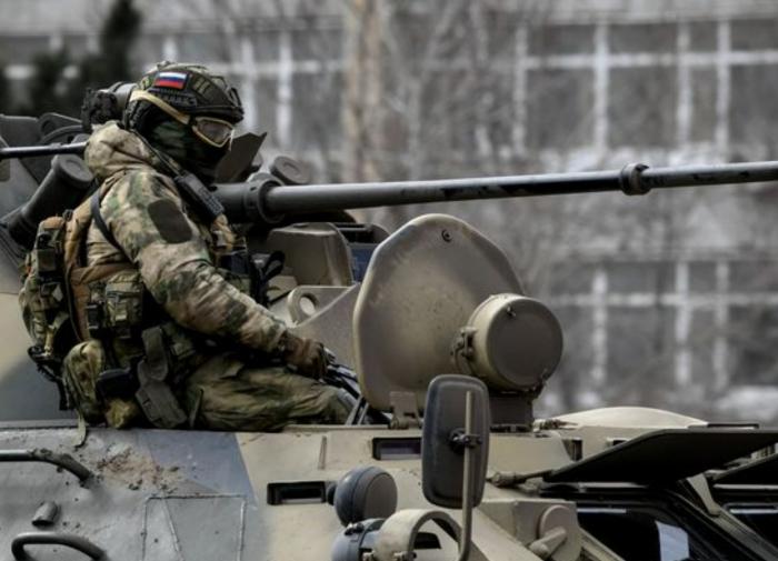 Column of NATO armoured vehicles destroyed in Ukraine – Video