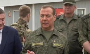 Medvedev calls to destroy terrorist Ukrainian leadership