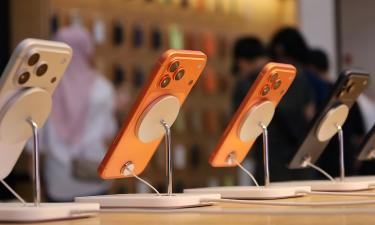 Best Smartphones of 2025: Apple, Xiaomi, Samsung Lead the Year