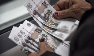 There is no simple solution to stop Russian ruble from decline