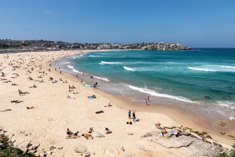 RAW: Terrorist Attack During Hanukkah Celebration in Sydney Leaves 12 Dead