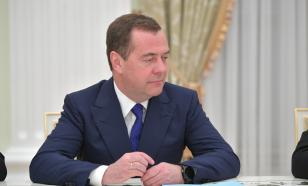 Medvedev: Biden wants to take half of mankind with him