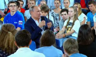 Putin's Q&A with kids: Live normal life, respect other people, admire Tchaikovsky
