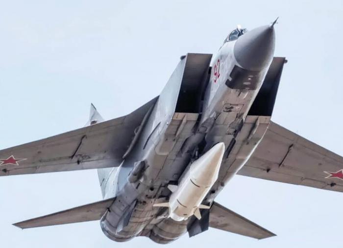 Russian Aerospace Forces switch to daytime attacks military targets in Ukraine