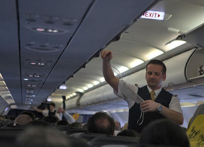 Man tries to exit plane during takeoff