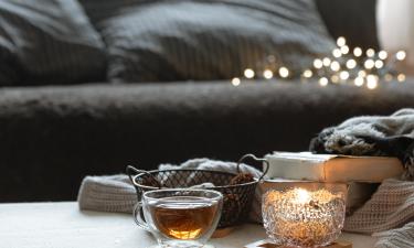 Creating a Cozy Home: Lighting, Textiles, Storage, and Atmosphere Explained