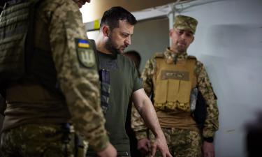 Zelensky signs his death sentence by saying he is losing war with Russia