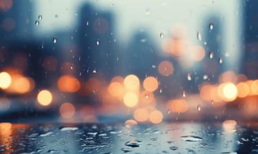 Torrential Downpour Floods Moscow Streets and Underground Passages