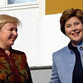 Laura Bush and Lyudmila Putin do not understand their husbands' jokes