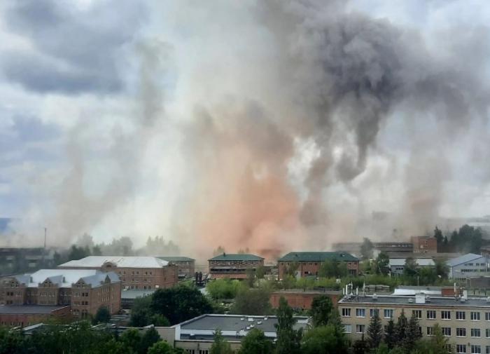 Explosion in Sergiev Posand near Moscow causes considerable destruction