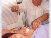 Brazilian psychic healers perform painless operations on patients without anesthetics