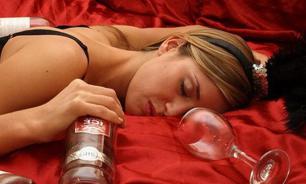 Eight myths about women alcoholism