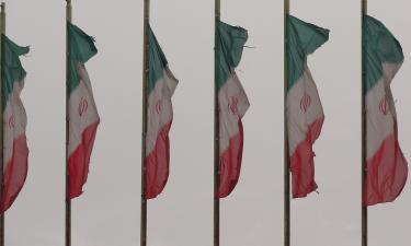 Iran Faces Deepening Crisis as Protests, Clashes, and Internet Disruptions Intensify