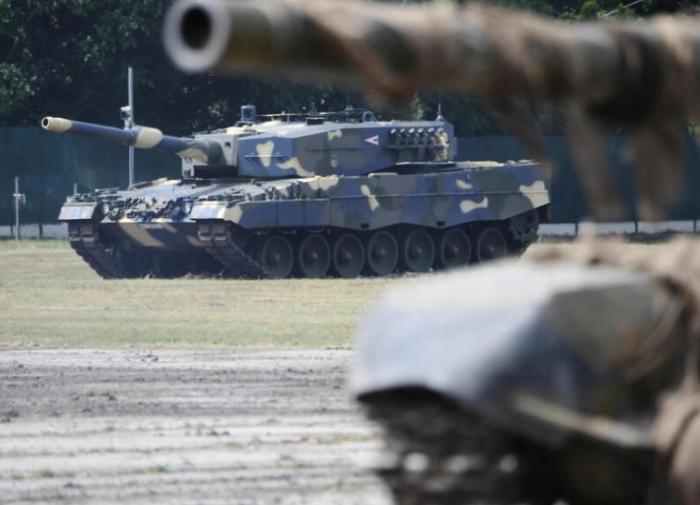 Spanish Defense Ministry explains why it won't transfer Leopard tanks to Ukraine