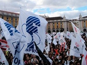100,000 teachers demonstrate in Lisbon