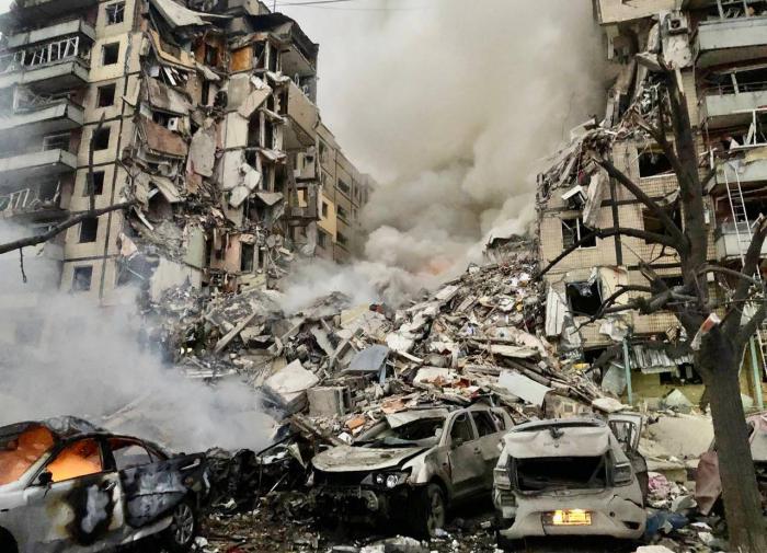 Ukraine is to blame for Dnipro apartment building rocket blast - Kremlin
