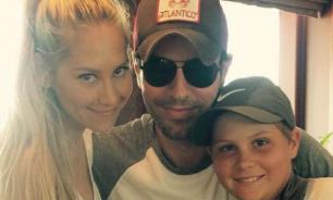 Anna Kournikova gives birth to twins making Enrique Iglesias a happy dad