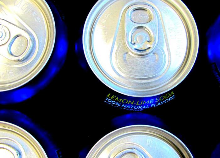 Man drinks 1,000 cans of energy drinks a year and nearly dies from body