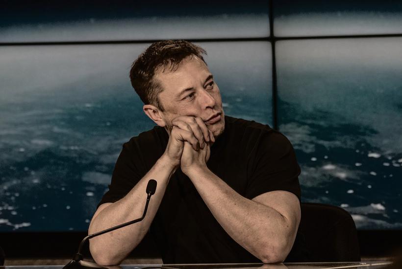 Elon Musk puts on the greatest show on Earth in the sky