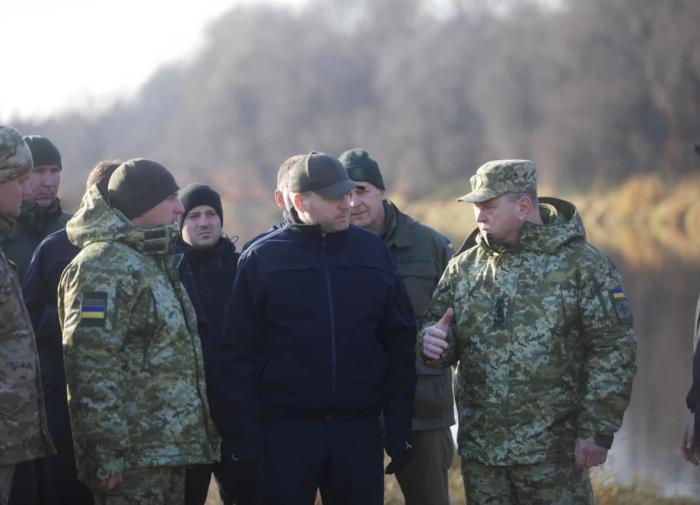 Ukraine helicopter crash: Elites struggle for power as Zelensky's days are numbered