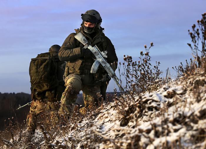 دو سرباز روسی که 7 نفر را در منطقه خرسون کشته بودند به پلیس نظامی تحویل داده شدند