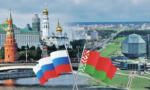 Belarus de facto recognises Crimea as Russia while Ukraine punches the air