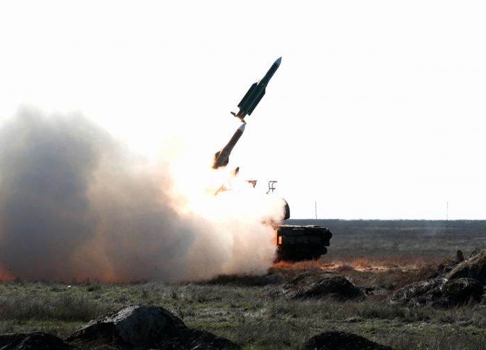 Ukraine launches missiles with cluster munitions at targets in Crimea