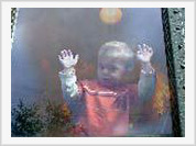 Mother saved her children from fire by throwing them out of the 6th floor