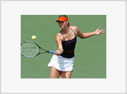 Maria Sharapova demonstrates her fighting spirit beating Venus Williams