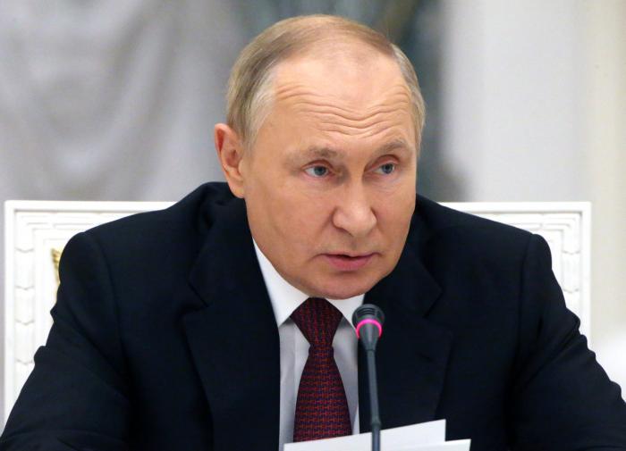 Putin: NATO wants to decide whether to wage war against Russia