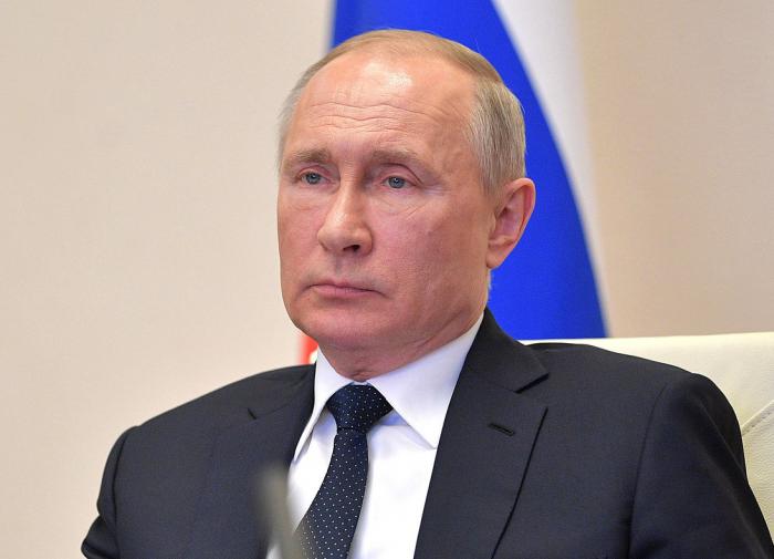 Putin: Russia does not pose a threat to anyone at all