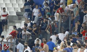 French police raid hotel where Russia fans stay