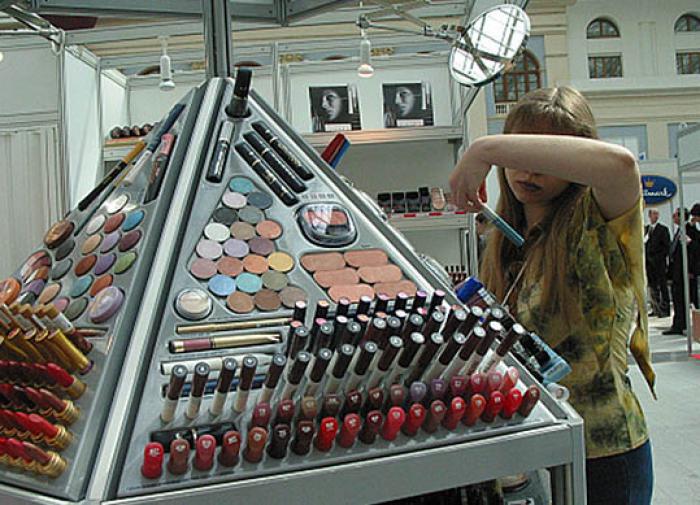 Cosmetic companies decide to return to Russian market