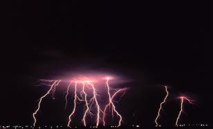 Lightning strikes man during thunderstorm in Moscow