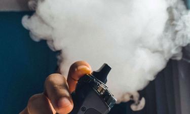 Putin Approves Nationwide Ban on Vape Sales in Russia
