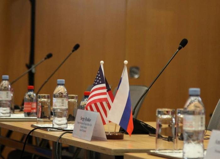 Russia and USA hold behind-closed-doors negotiations in Turkey
