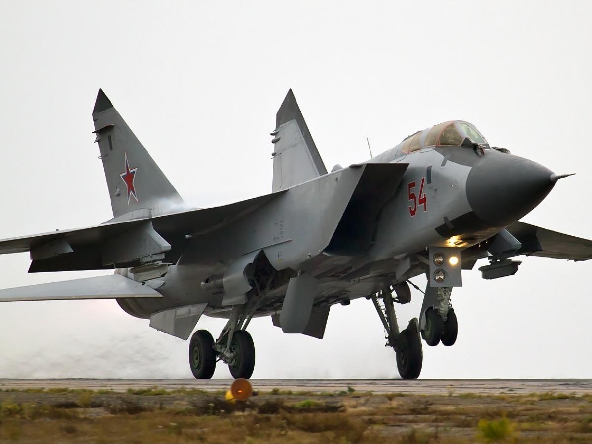Russia Strikes Ukrainian Airbase Housing F-16s in Retaliation for MiG-31 Hijacking Attempt