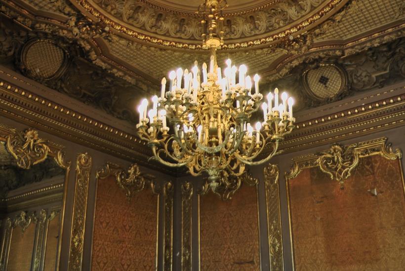 Versace Kitchen, Chanel Sofa, and BMW Room: Moscow Apartment Sparks Online Debate