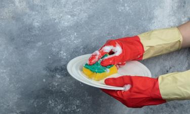 How Your Kitchen Sponge Could Make You Sick