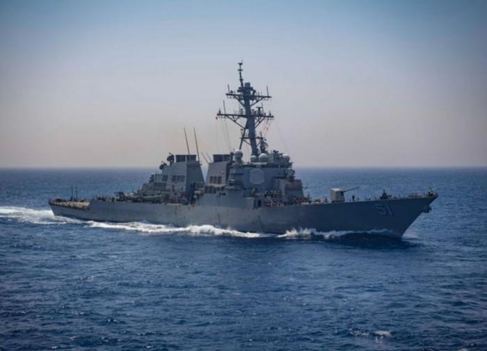Russian military jam USS Arleigh Burke and practice her destruction