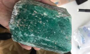 Huge emerald found in Russia