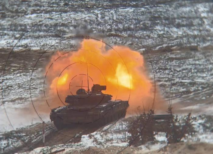 Burn, German Leopard tanks, burn