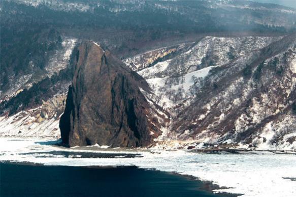 Russia urgently deploys naval base in Kurils