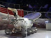 Russia and India colonize Moon