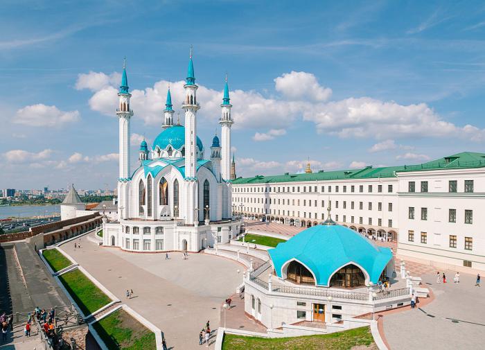 Kazan authorities reportedly prohibit using old rusty cars not to spoil city looks for BRICS summit