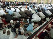 Muslims paralyze Moscow for religious holidays