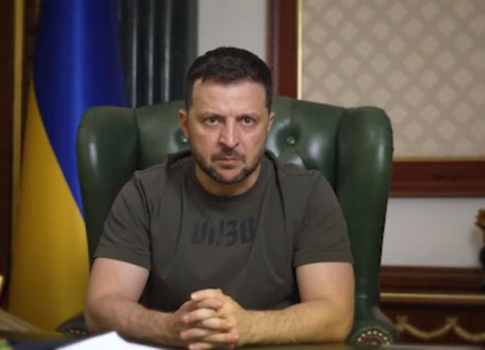 Zelensky to consider replacing Catherine II monument with the statue of a gay porn star