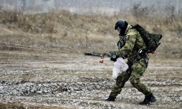 Archival Footage Emerges of Russian Airborne Landing Near Kyiv