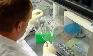 Pentagon's bio laboratories surround Russia. What for?